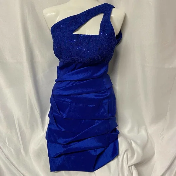 hailey logan by adrianna papell blue dress Long Sleeve Flounce Hem Hailey Dress In Classic Navy, Classic Navy / Regular / XL